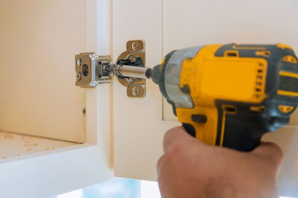 Cupboard Door Hinge Repair in Desoto